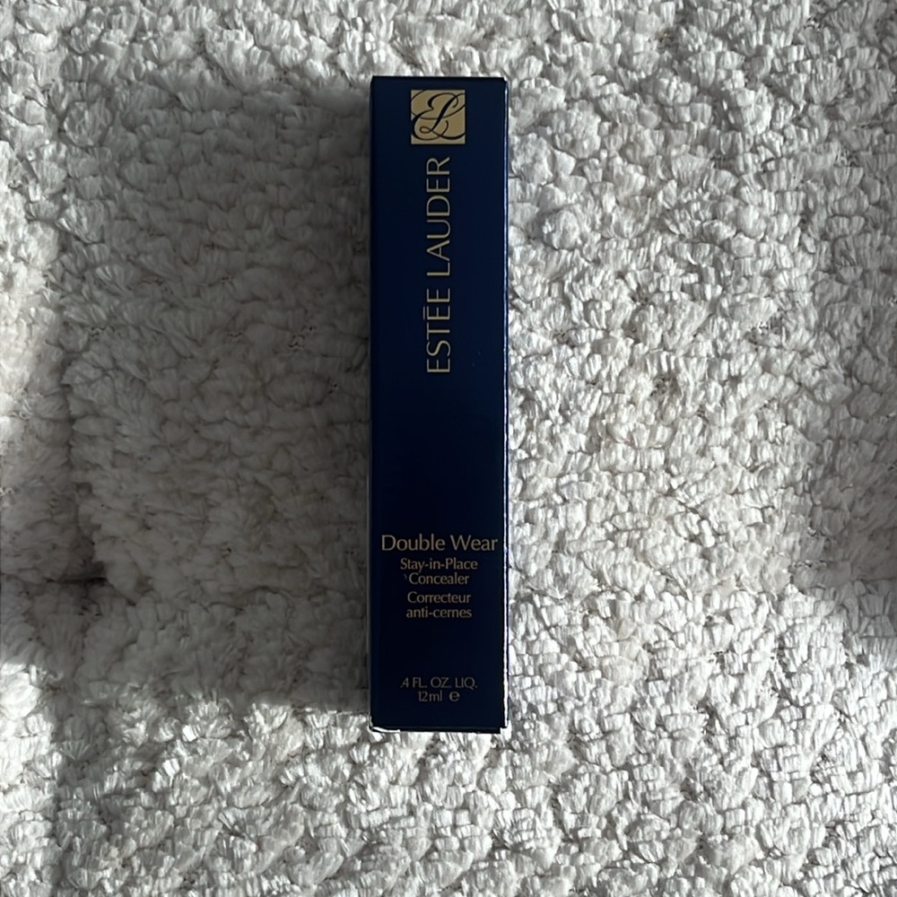 Estée Lauder Double Wear Stay-in-Place Flawless Concealer Shade 3C - Medium Cool - Picture 2 of 5